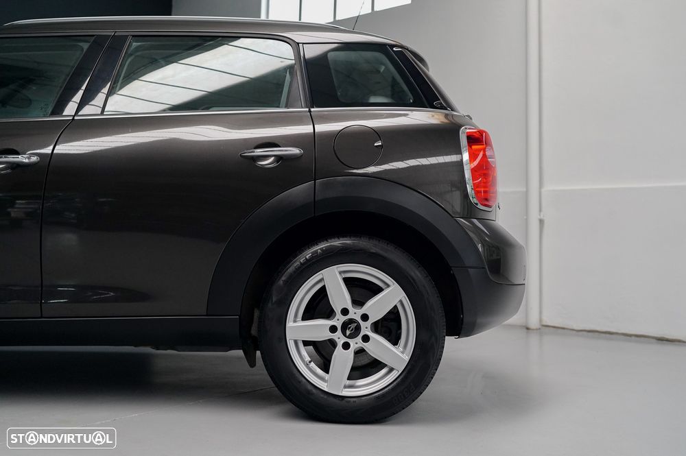 MINI Countryman One D - 15