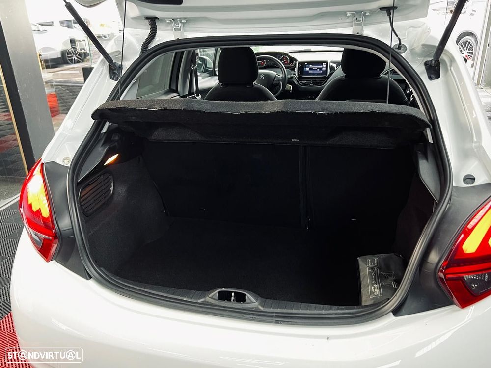 Peugeot 208 1.2 VTi Active - 47