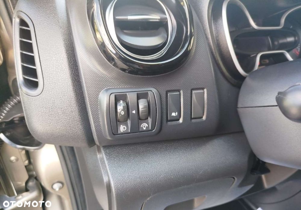 Renault Trafic - 23