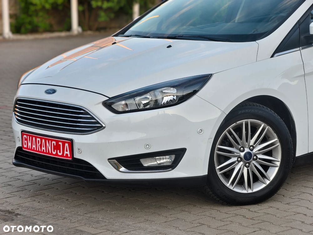 Ford Focus 1.5 EcoBlue Start-Stopp-System TITANIUM DESIGN - 35