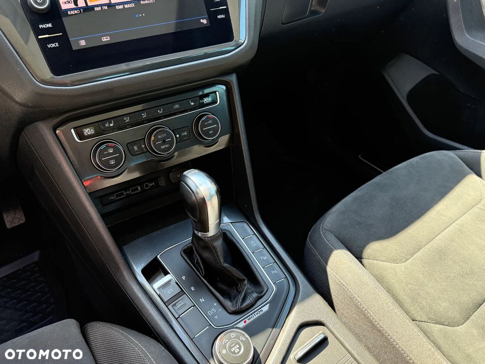 Volkswagen Tiguan 2.0 TDI SCR 4MOTION DSG Highline - 18