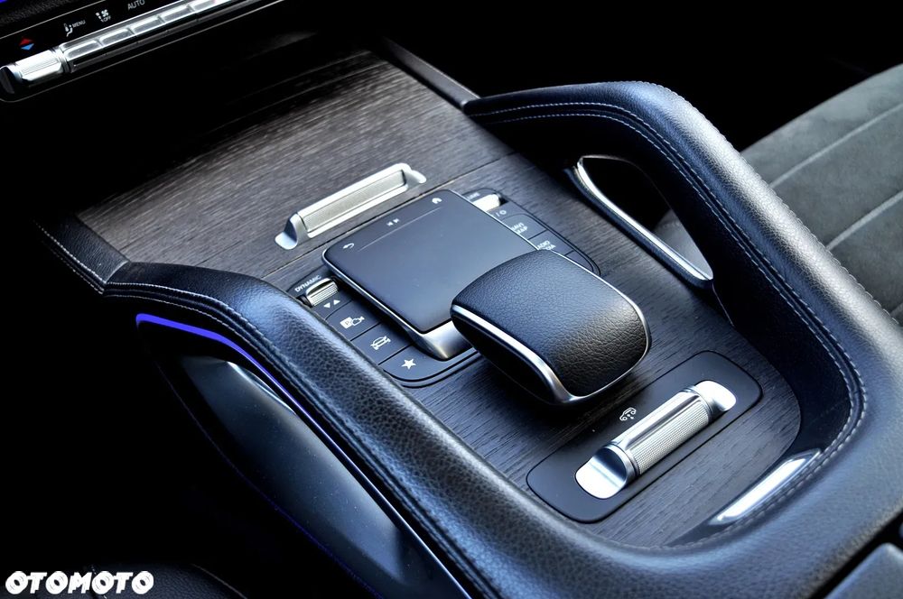 Mercedes-Benz GLE 300 d 4Matic 9G-TRONIC AMG Line - 35