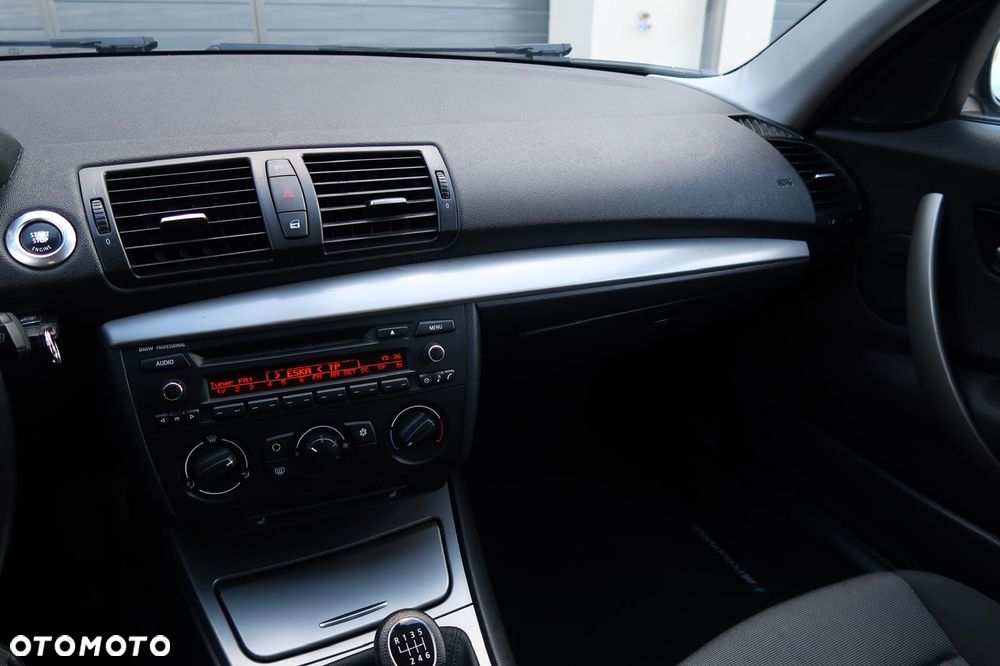 BMW Seria 1 - 22