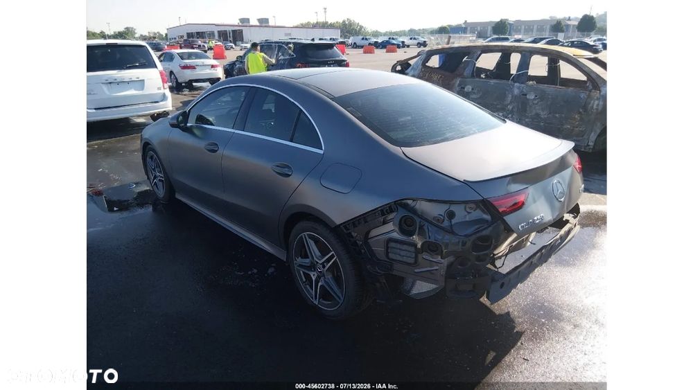 Mercedes-Benz CLA 250 4Matic 7G-DCT AMG Line - 5