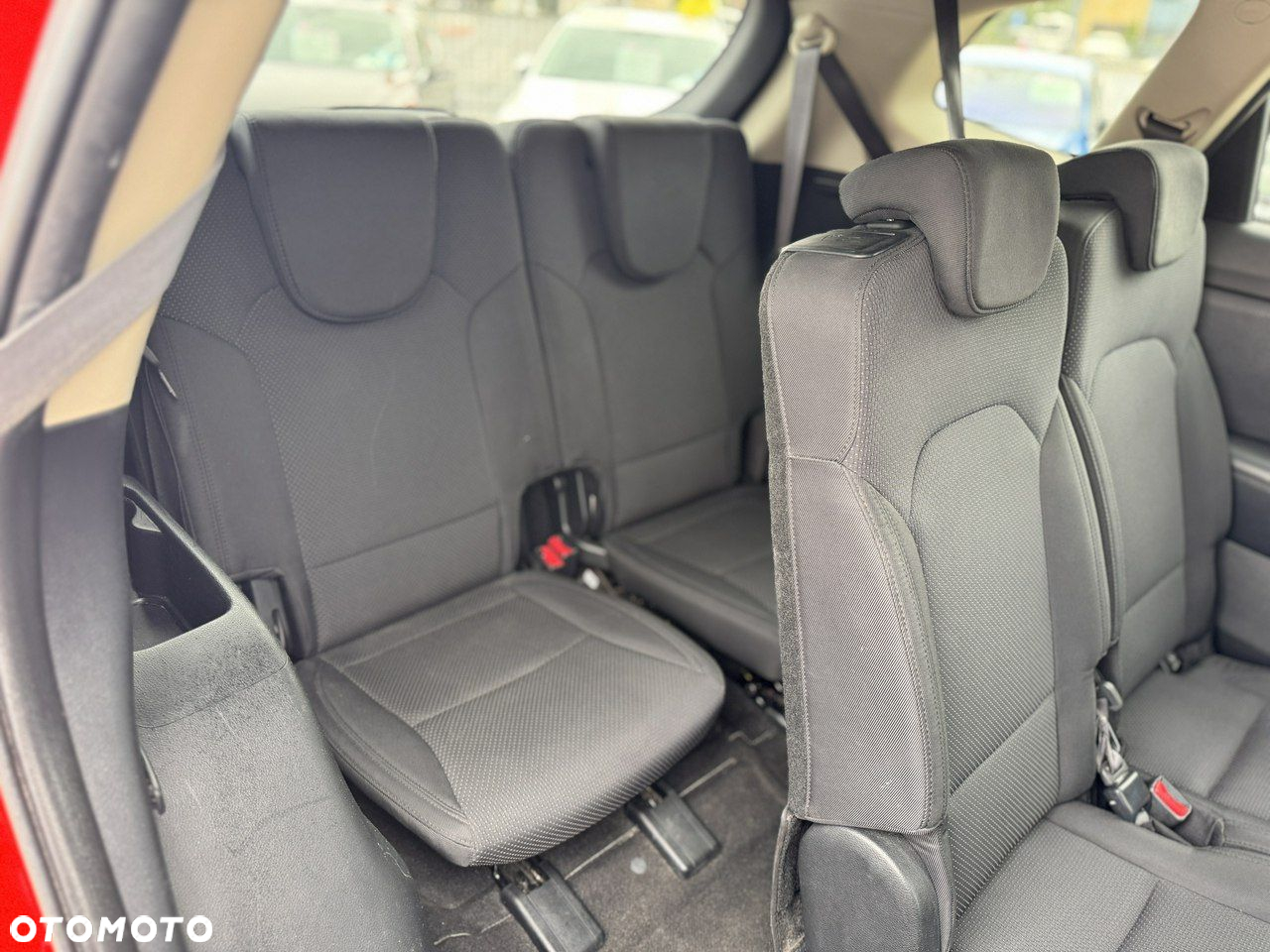 Kia Carens 1.6 GDI XL 7os - 39