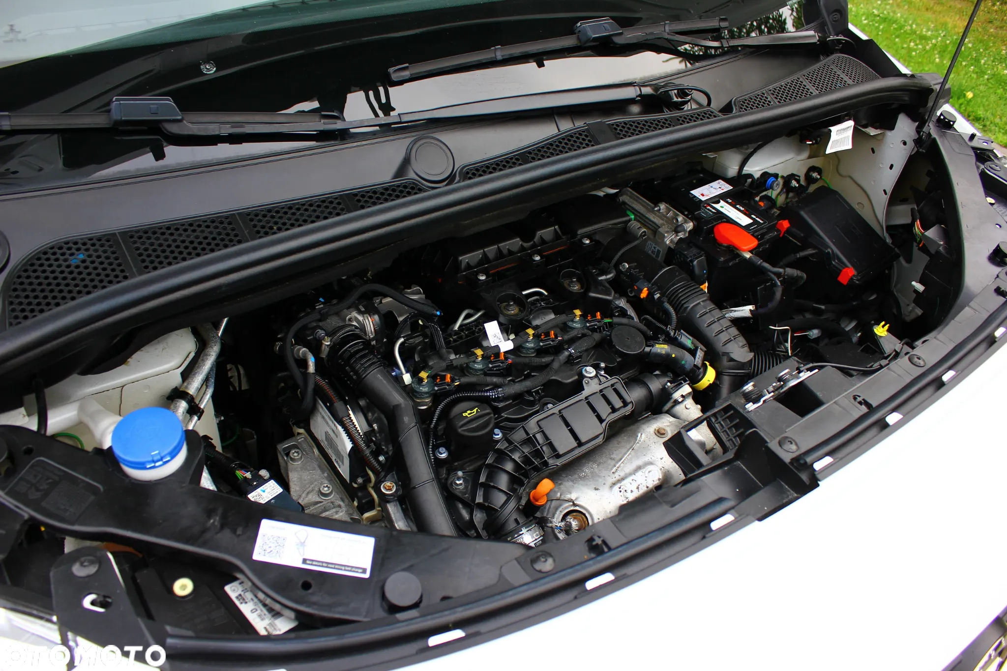 Opel Combo 1.5 CDTI 102KM LONG L2 3 OSOBOWY  NAVIGACJA KAMERA COFANIA CLIMATRONIC DWUSTREFOWY - 39