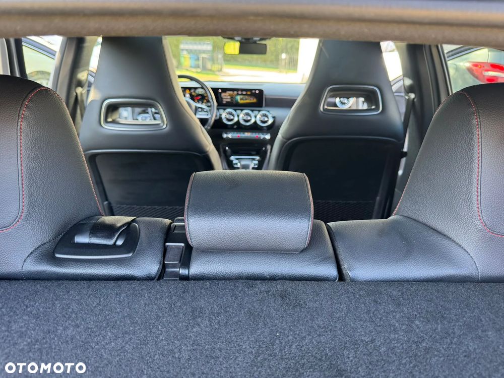 Mercedes-Benz Klasa A 250 4Matic 7G-DCT AMG Line - 26