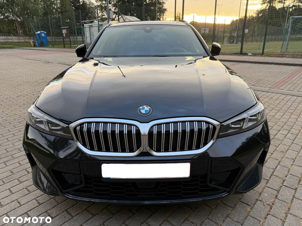 BMW Seria 3 330i xDrive M Sport - 22