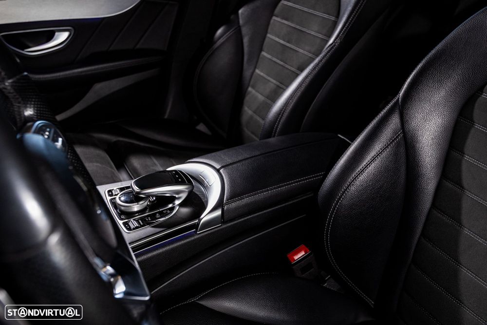 Mercedes-Benz C 300 de AMG Line - 33