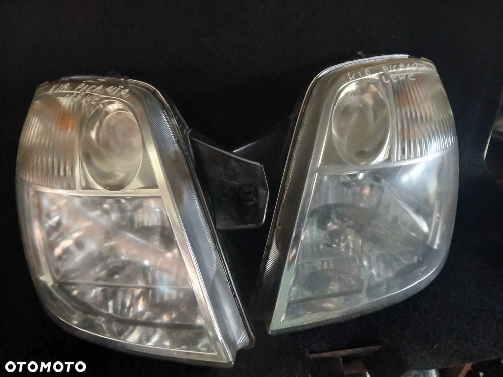 Kia Picanto lampa przednia  prawa, lewa - 1