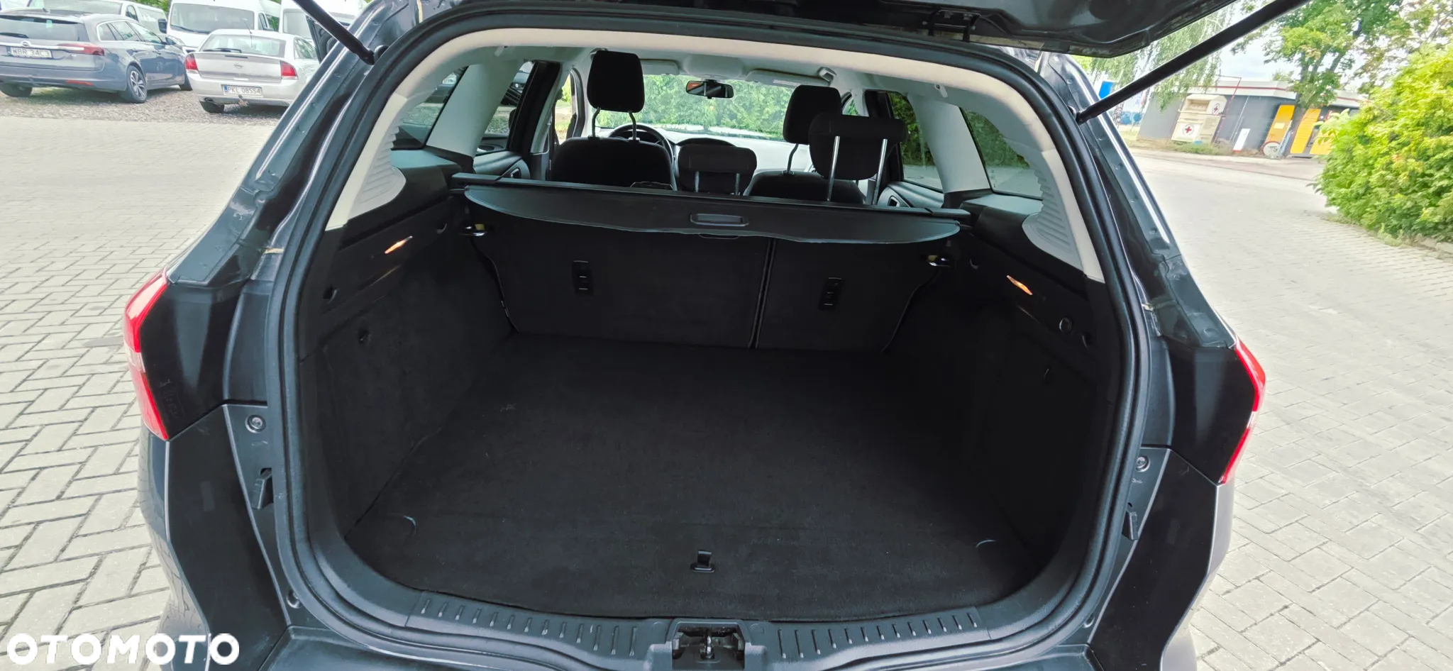 Ford Focus 1.5 EcoBlue Start-Stopp-System TITANIUM DESIGN - 32