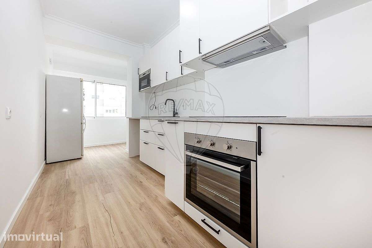 Apartamento T2 para arrendamento - Grande imagem: 2/22