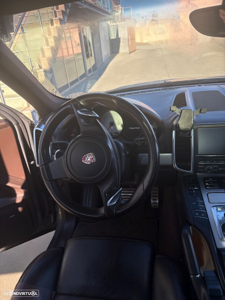 Porsche Cayenne S - 7