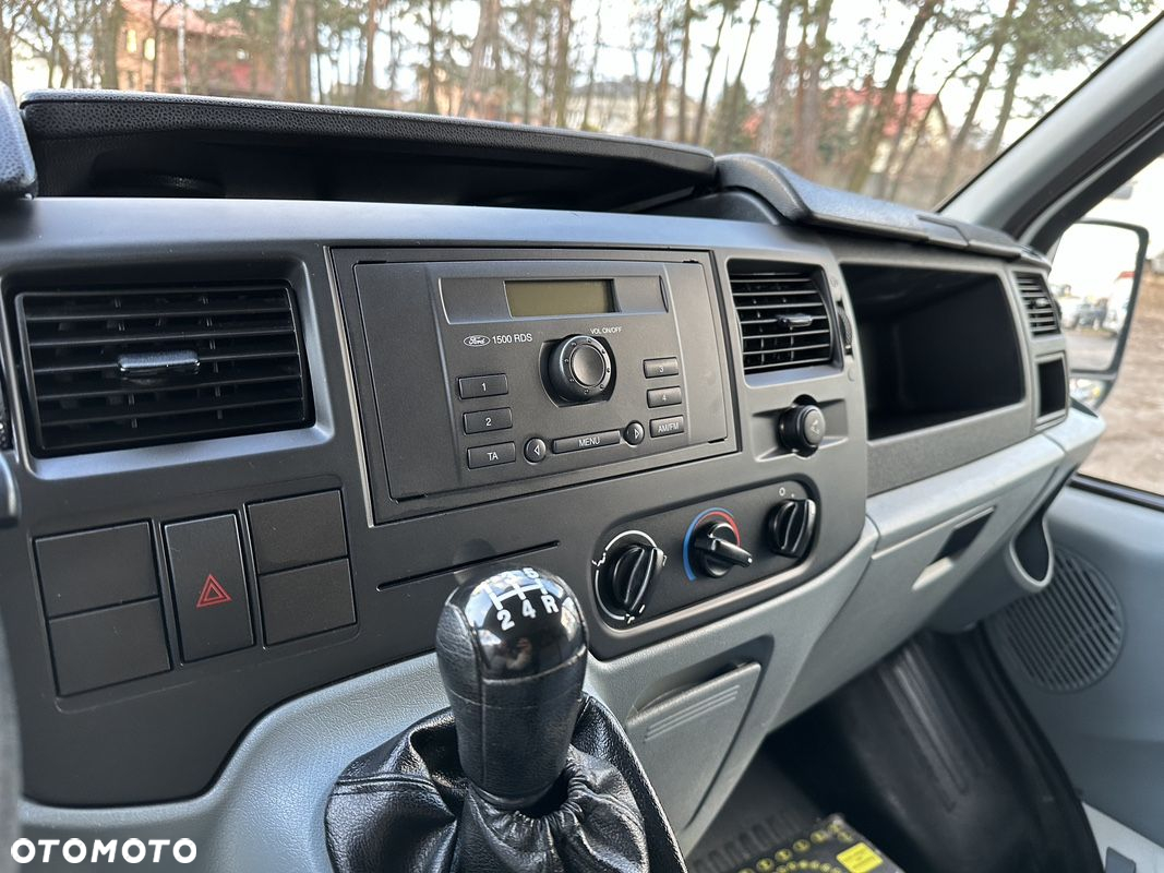 Ford Transit Tourneo - 19