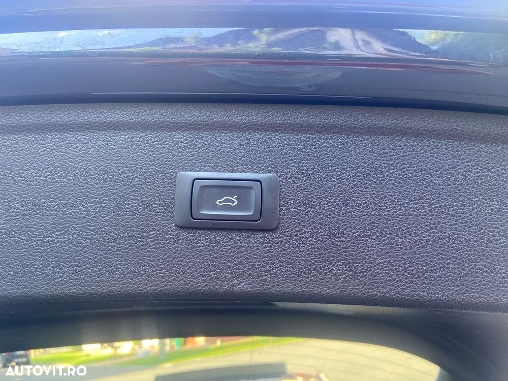 Audi Q5 35 TDI S tronic design - 36