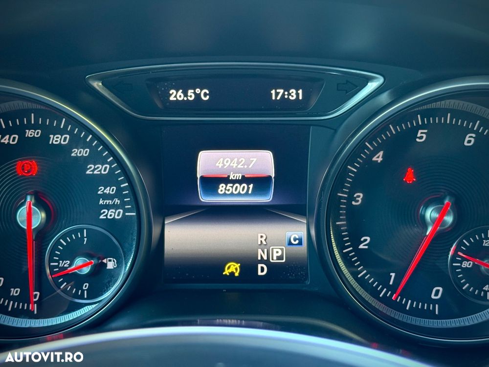 Mercedes-Benz A 250 4Matic 7G-DCT AMG Line - 14