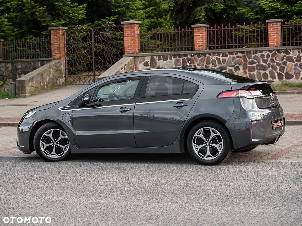 Opel Ampera - 10