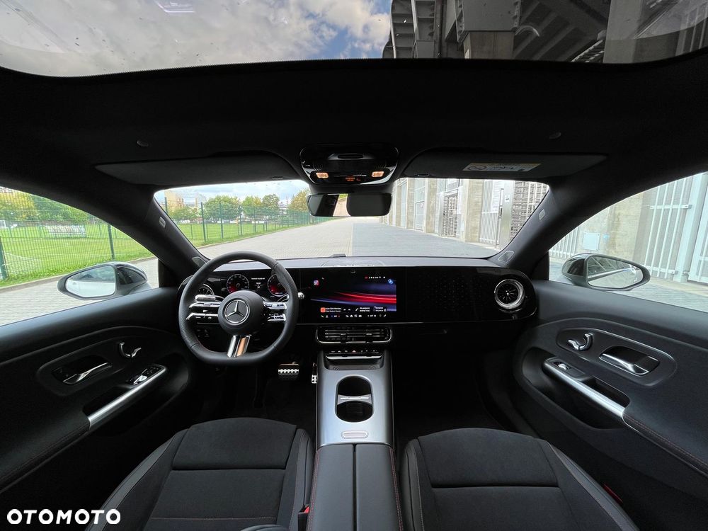Mercedes-Benz CLA - 10