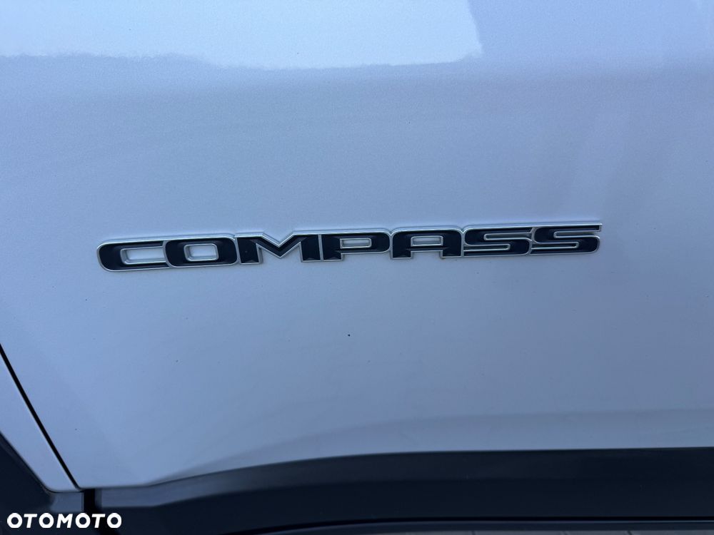 Jeep Compass 1.5 T4 mHEV Limited FWD S&S DCT - 26