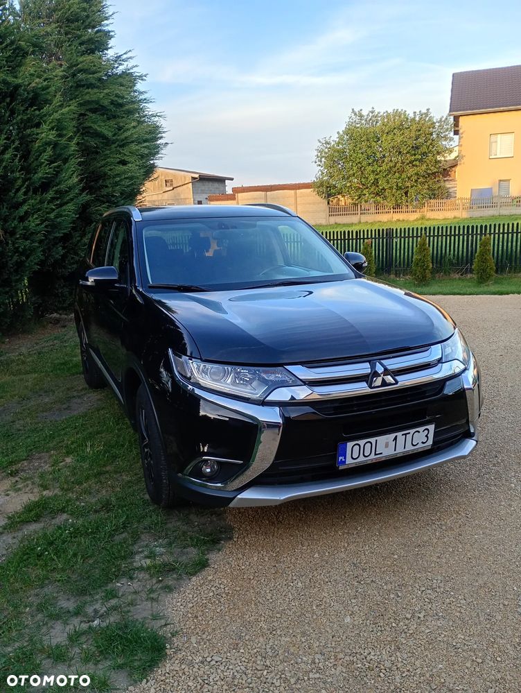 Mitsubishi Outlander 2.0 2WD Diamant - 2