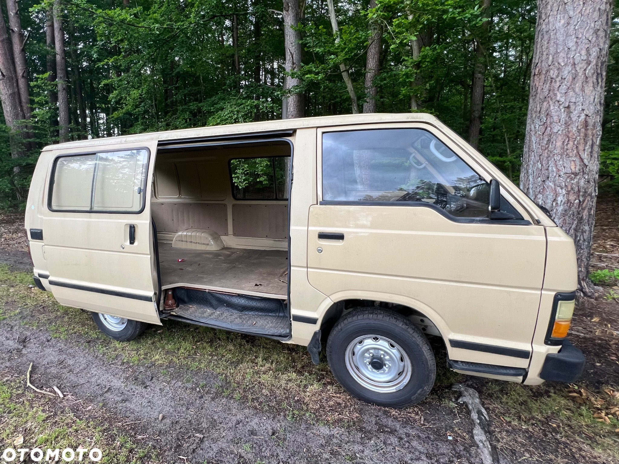 Toyota Hiace - 6