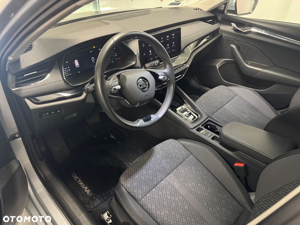 Skoda Octavia 1.5 TSI GPF ACT Style DSG - 4