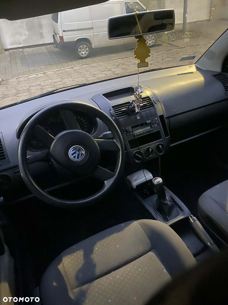 Volkswagen Polo - 9