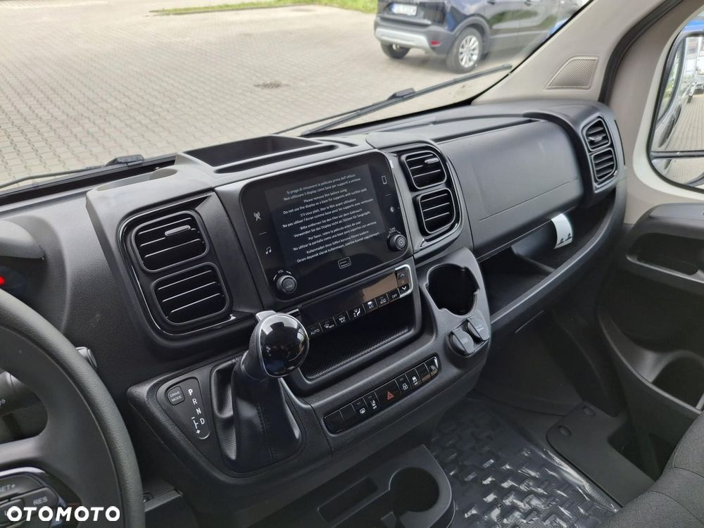 Opel Movano - 11