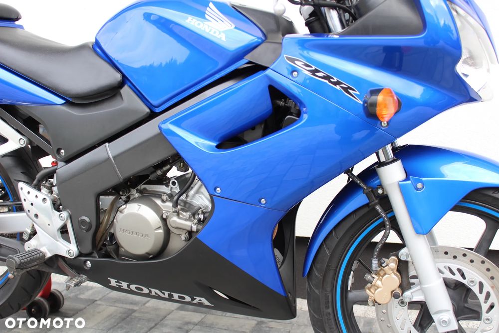 Honda CBR - 13