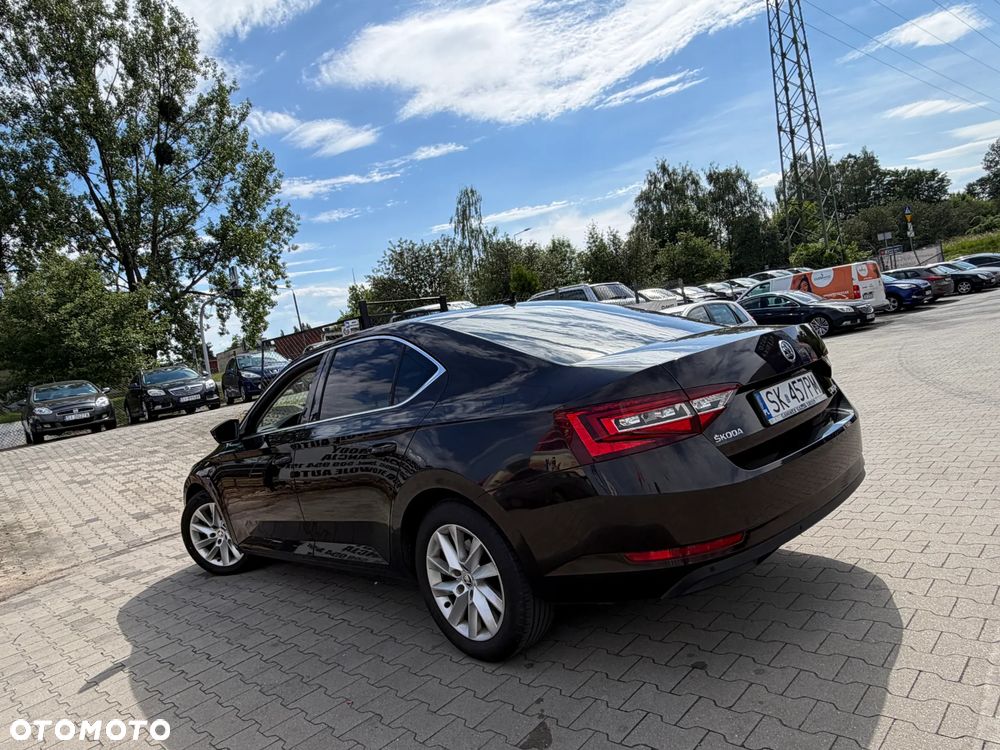 Skoda Superb 1.5 TSI ACT Ambition - 9