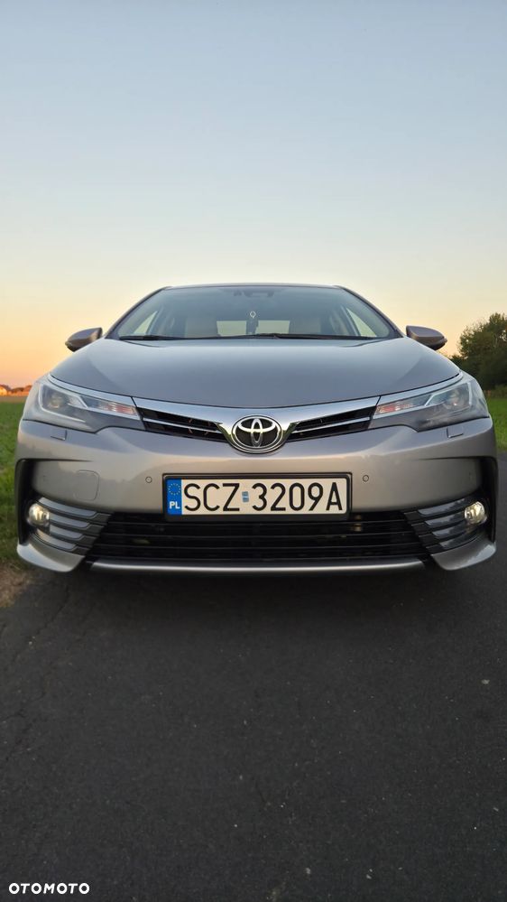 Toyota Corolla - 11