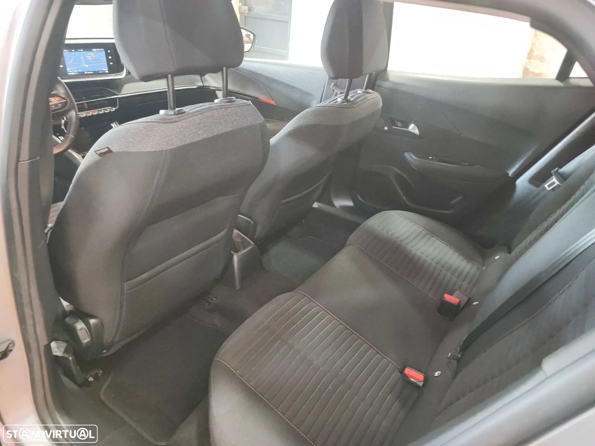 Peugeot 2008 BlueHDi 110 Active Pack - 12