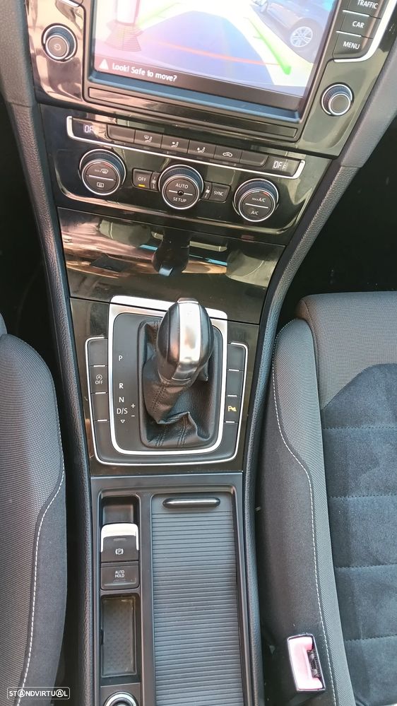 VW Golf 2.0 BlueTDI DSG Comfortline - 12