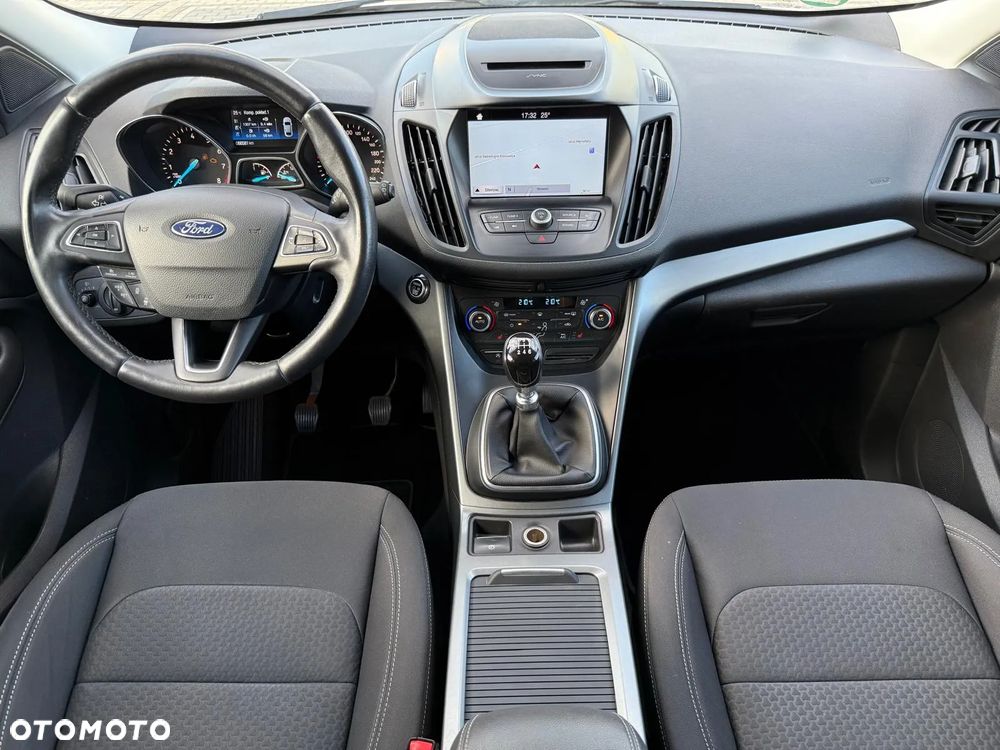 Ford Kuga 1.5 EcoBoost FWD Titanium - 8