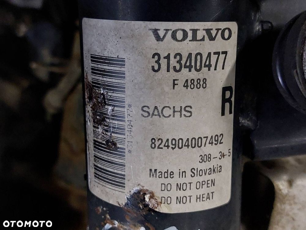 AMORTYZATOR SPRĘŻYNA ZWROTNICA LEWY + PRAWY PRZÓD VOLVO XC60 I 2.0 D3 - 10