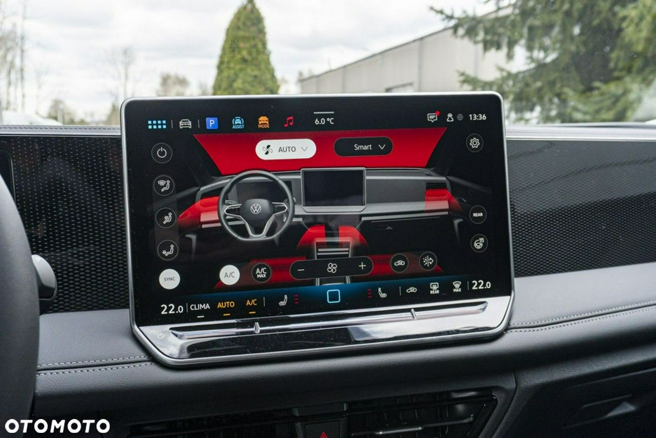 Volkswagen Tiguan - 26