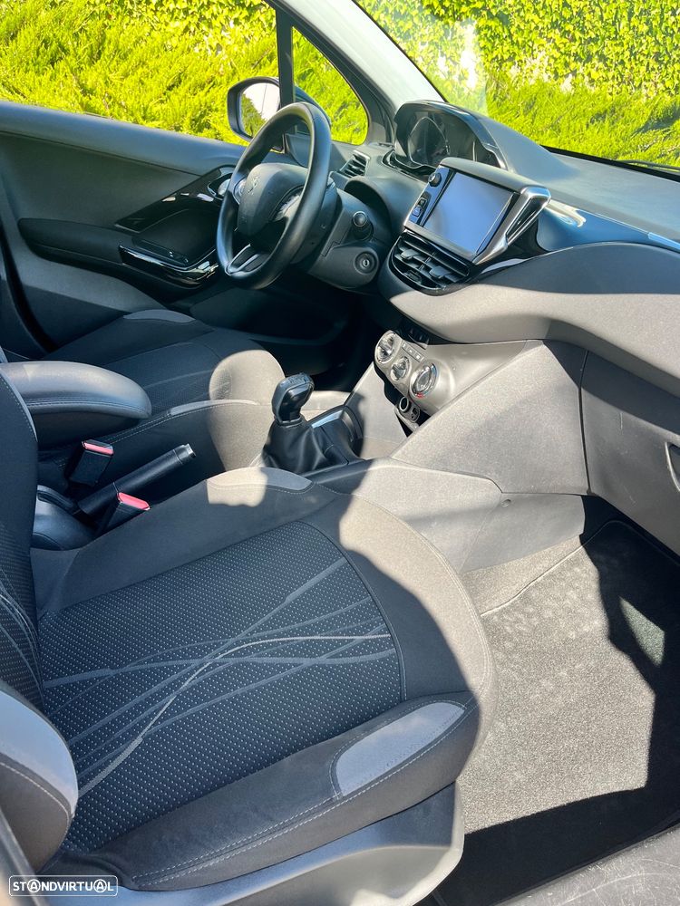 Peugeot 208 1.4 VTi Allure - 13