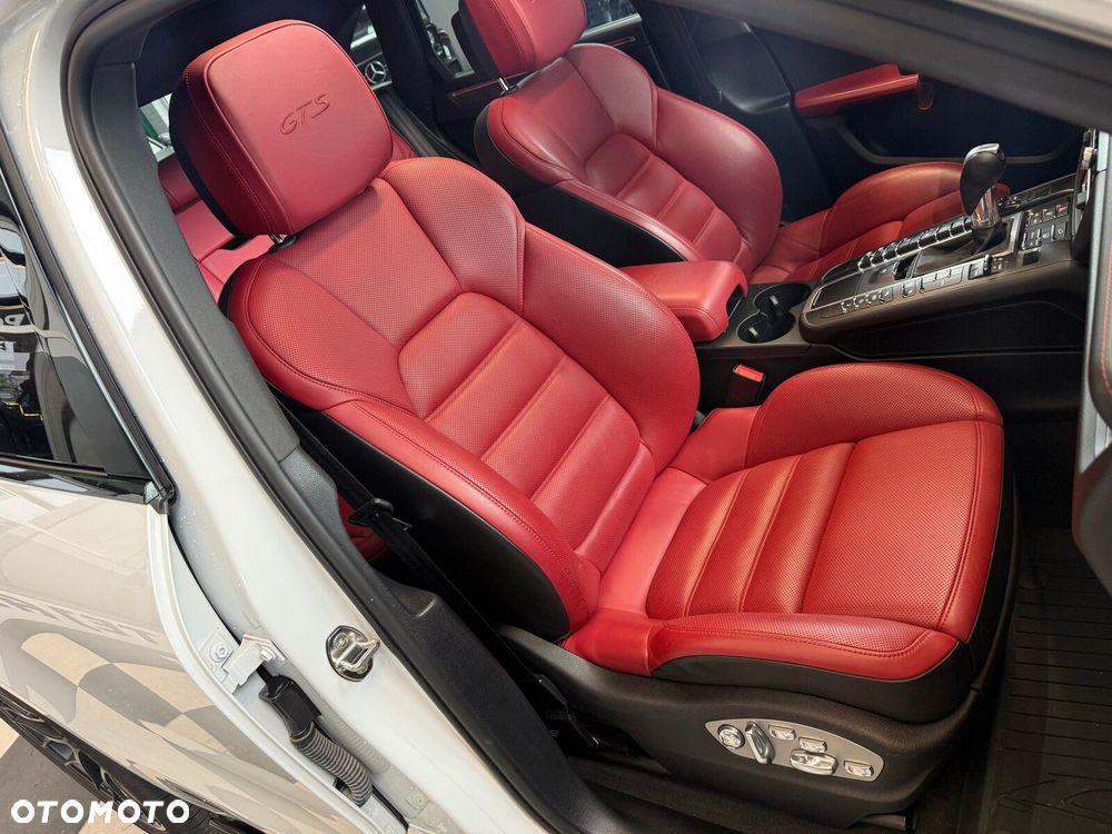 Porsche Macan - 18