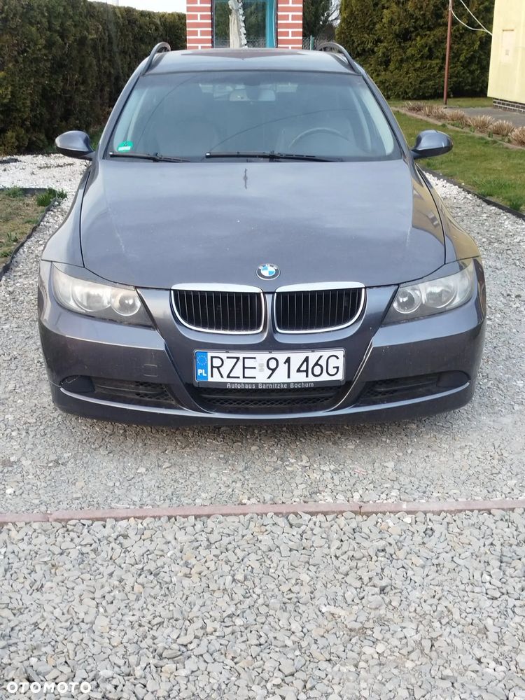 BMW Seria 3 320i - 2