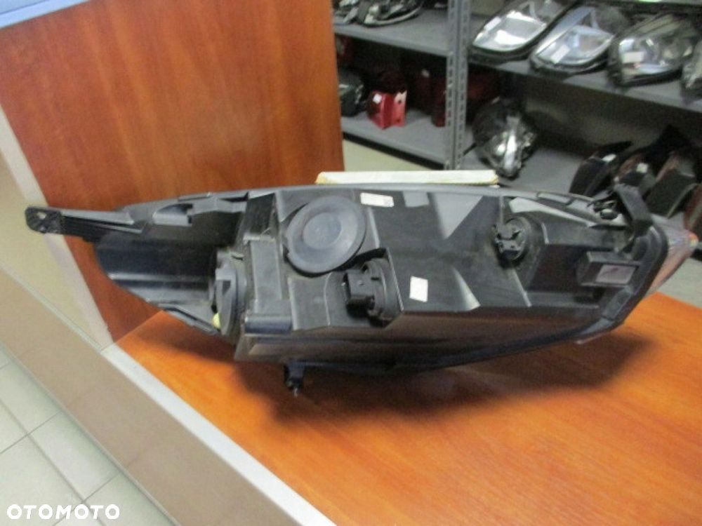 LAMPA PRZEDNIA LEWA FIESTA MK8 H1BB13W030AE - 4