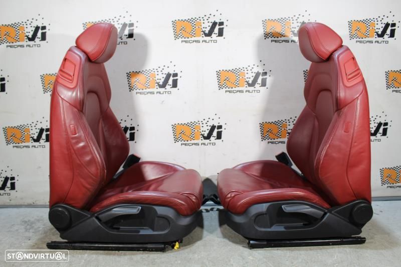 Conjunto De Bancos Audi Tt (8J3)  Bancos Audi Tt 8J Em Pele Vermelha - 8
