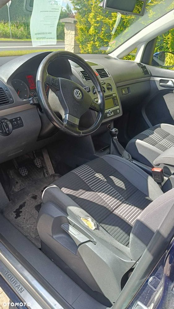 Volkswagen Touran - 6