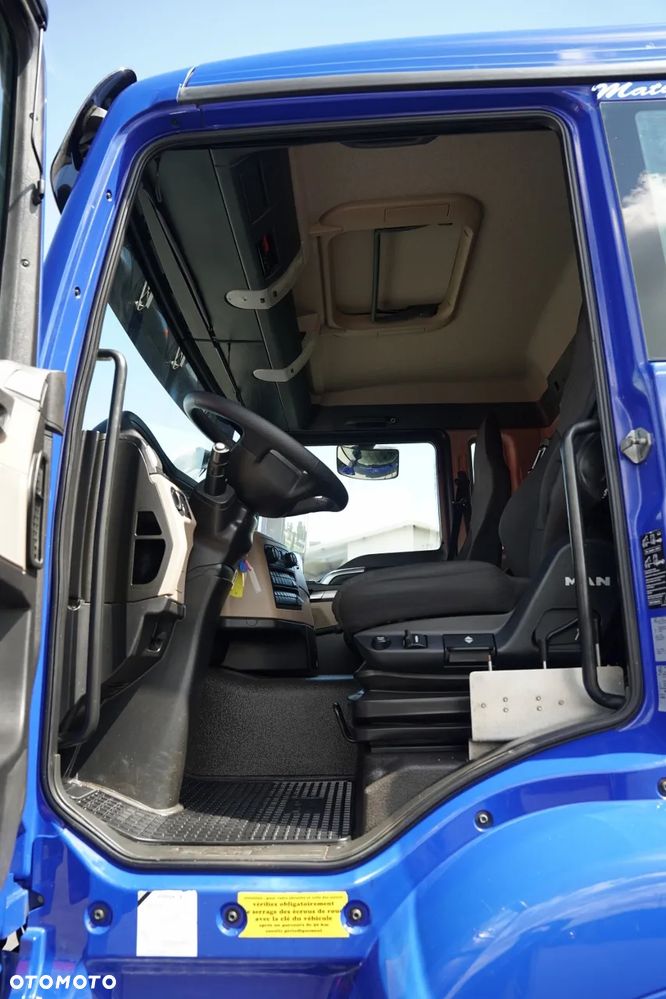 MAN TGS 35.460 / 8x4 / WYWROTKA TYLNOZSYPOWA / HYDROKLAPA / NAVI / AUTOMAT - 28