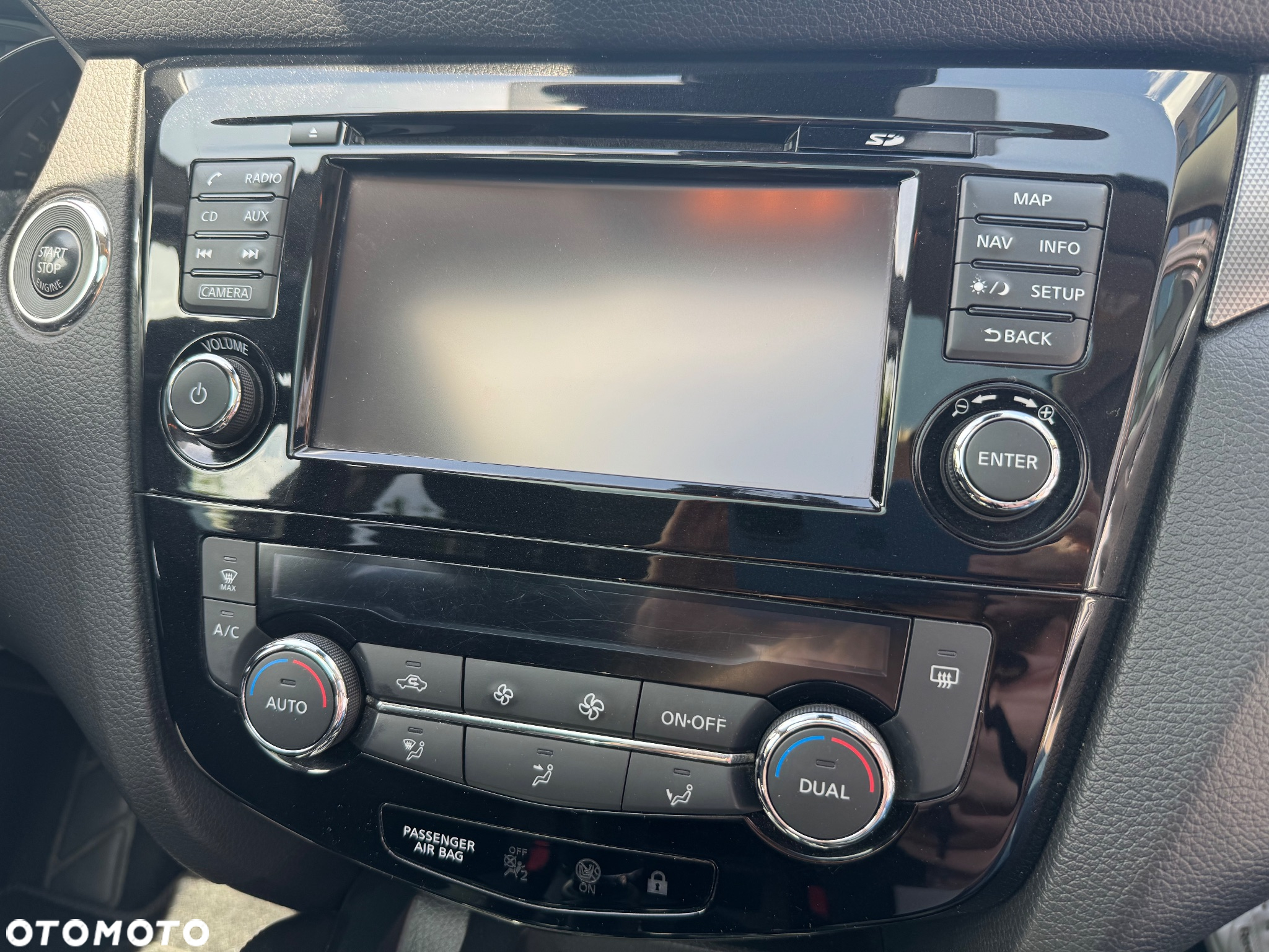 Nissan Qashqai 1.5 dCi N-Connecta EU6 - 15