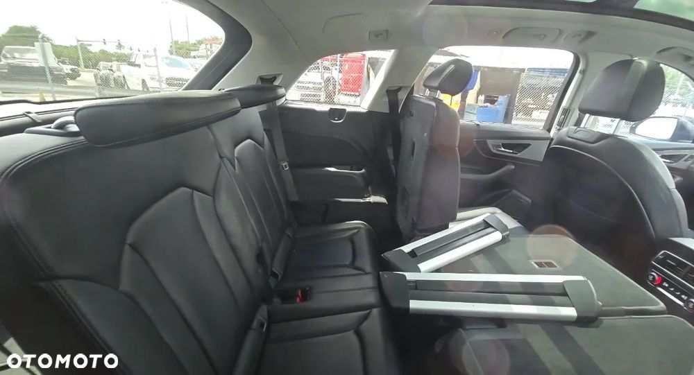 Audi Q7 - 15