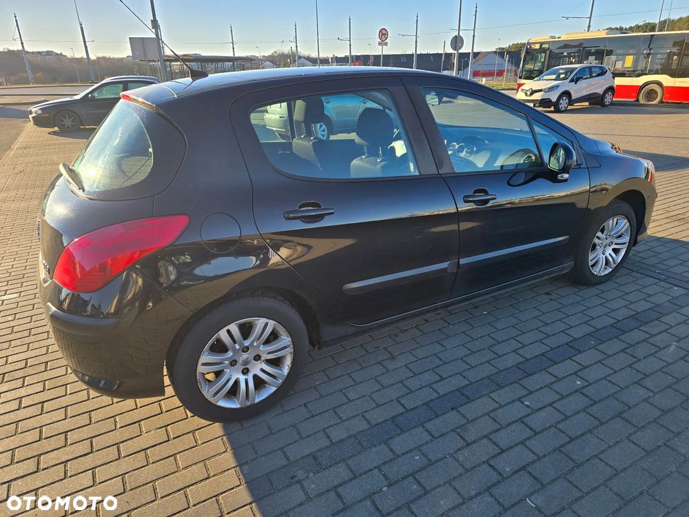 Peugeot 308 150 THP Premium - 9