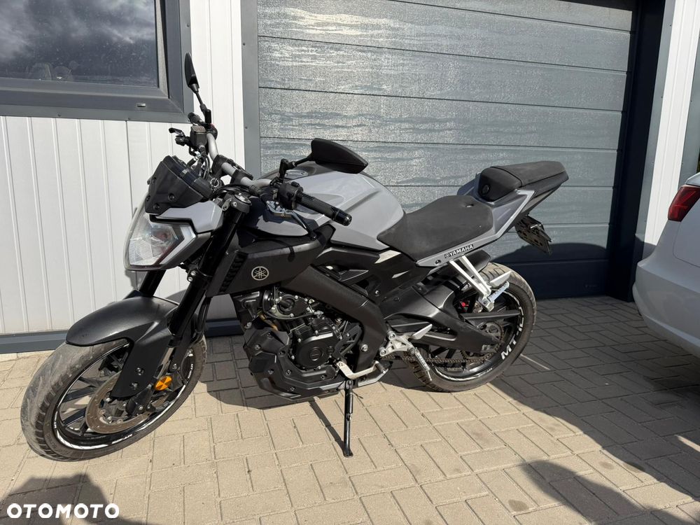 Yamaha MT - 3