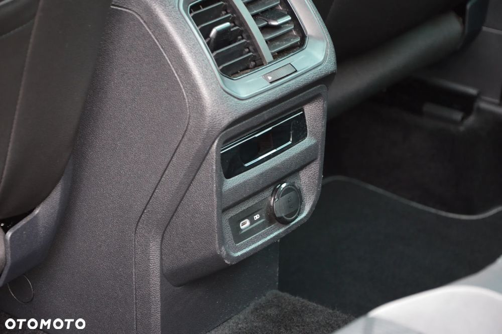 Volkswagen Tiguan 1.5 TSI EVO R-Line DSG - 18