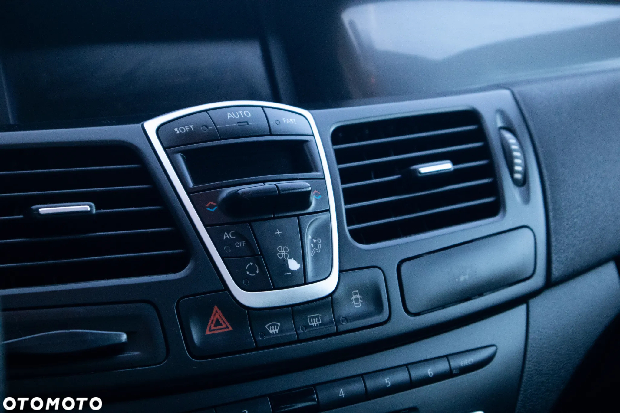 Renault Laguna Grandtour dCi 180 FAP GT - 8