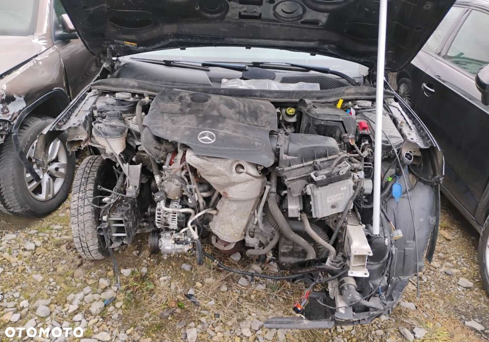 Mercedes-Benz GLA - 6